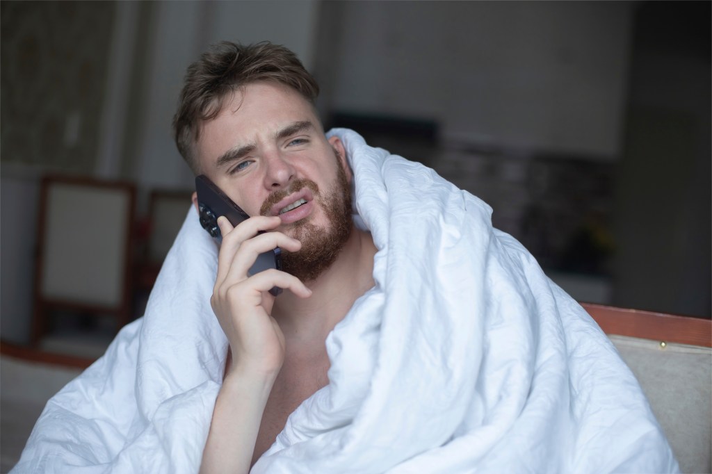 It "Good night, brother" The trend may be what the United States lonely boys need, with one in four men under the age of 35, being isolated, much more than women or types abroad.